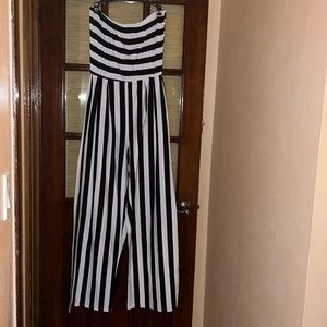 Strapless wide-leg Romper